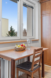 jídelní kout - Prodej bytu 2+1 v osobním vlastnictví 73 m², Praha 10 - Strašnice
