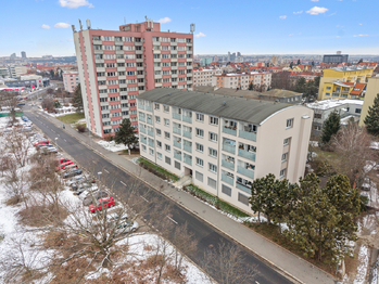 Prodej bytu 2+1 v osobním vlastnictví 73 m², Praha 10 - Strašnice