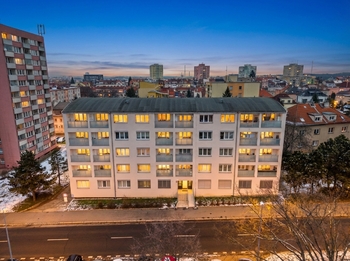 Prodej bytu 2+1 v osobním vlastnictví 73 m², Praha 10 - Strašnice