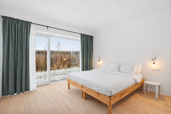 Ložnice přízemí 2 - Prodej domu 177 m², Nezabudice