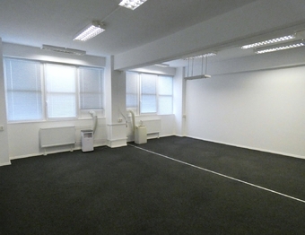 Pronájem kancelářských prostor 77 m², Praha 9 - Hloubětín