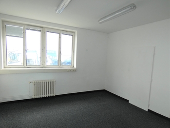 Pronájem kancelářských prostor 22 m², Praha 9 - Hloubětín