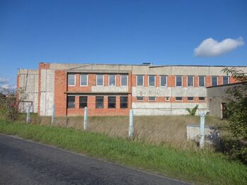 Prodej obchodních prostor 1600 m², Oskořínek