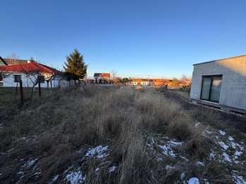 Prodej pozemku 801 m², Znojmo