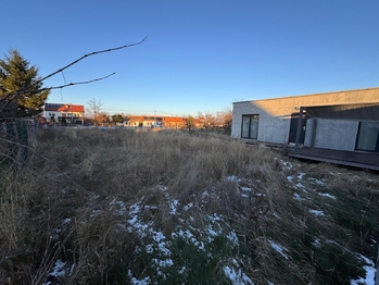 Prodej pozemku 801 m², Znojmo