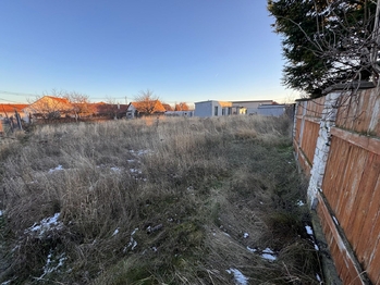 Prodej pozemku 801 m², Znojmo