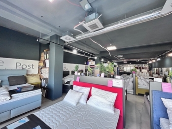 Pronájem obchodních prostor 192 m², Praha 9 - Vysočany