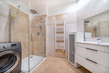 Prodej bytu 6 a více v osobním vlastnictví 144 m², Karlovy Vary