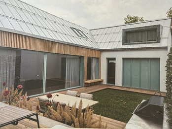 Vizualizace zahrady, která se dá snadno propojit s vnitřním prostorem - Prodej domu 210 m², Bohuslavice u Zlína