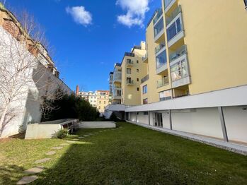 Pronájem bytu 2+kk v osobním vlastnictví 65 m², Praha 7 - Holešovice