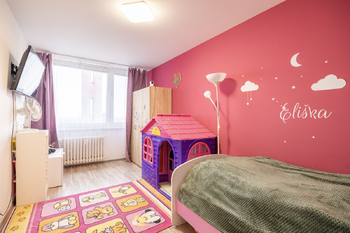 Dětský pokoj 1 - Prodej bytu 4+kk v osobním vlastnictví 91 m², Praha 4 - Chodov