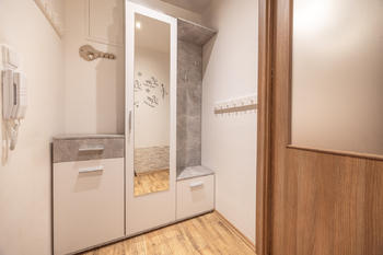 Předsíň - Prodej bytu 4+kk v osobním vlastnictví 91 m², Praha 4 - Chodov