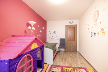 Dětský pokoj 1 - Prodej bytu 4+kk v osobním vlastnictví 91 m², Praha 4 - Chodov