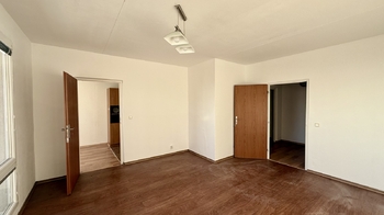 obývací pokoj - Prodej bytu 4+1 v osobním vlastnictví 85 m², Brno