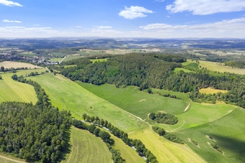 Prodej pozemku 1798 m², Krásná Hora nad Vltavou