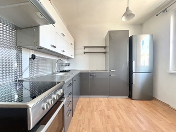 Prodej bytu 3+1 v družstevním vlastnictví 68 m², Jirkov