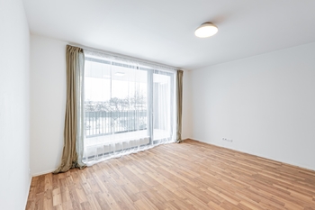 Pronájem bytu 1+kk v osobním vlastnictví 43 m², Praha 9 - Kbely