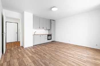 Pronájem bytu 1+kk v osobním vlastnictví 43 m², Praha 9 - Kbely