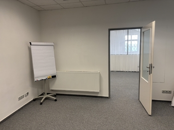 kancelář 2 - Pronájem kancelářských prostor 34 m², Jihlava
