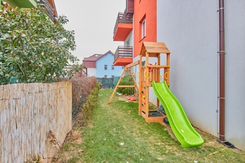 Prodej bytu 3+kk v osobním vlastnictví 74 m², Králův Dvůr