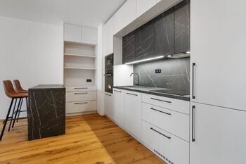 Pronájem bytu 2+kk v osobním vlastnictví 78 m², Praha 8 - Karlín