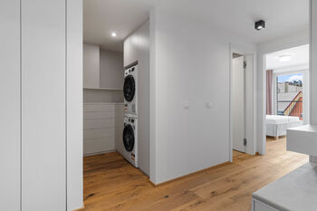 Pronájem bytu 2+kk v osobním vlastnictví 78 m², Praha 8 - Karlín