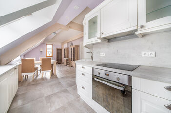 Pronájem bytu 6 a více v osobním vlastnictví 144 m², Karlovy Vary