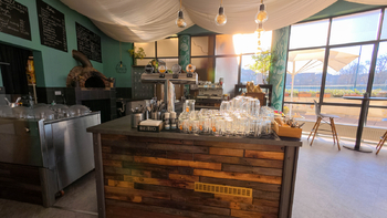 BISTRO - Prodej obchodních prostor 200 m², Týnec nad Sázavou