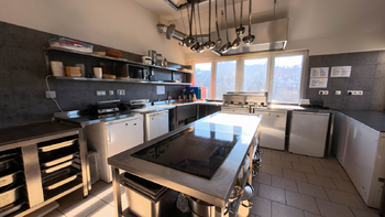 KUCHYNĚ - Prodej obchodních prostor 200 m², Týnec nad Sázavou