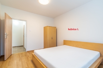 Ložnice I. - Prodej bytu 4+1 v osobním vlastnictví 104 m², Praha 4 - Háje