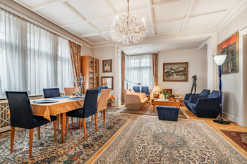 Reprezentativní jídelna 1. patro - Prodej domu 464 m², Praha 10 - Vinohrady