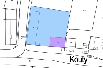 Hranice budov a pozemku (zdroj cuzk.cz) - Prodej domu 402 m², Kouty