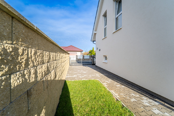 Pronájem domu 97 m², Veltruby