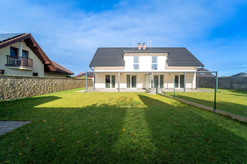 Pronájem domu 97 m², Veltruby