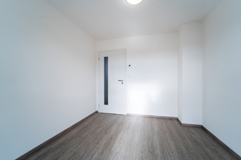 Pronájem domu 97 m², Veltruby