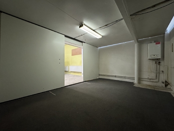 Pronájem obchodních prostor 355 m², Velká Bystřice