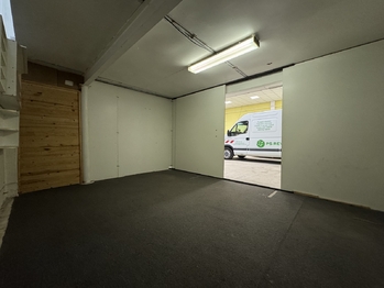 Pronájem obchodních prostor 355 m², Velká Bystřice