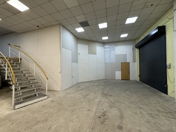 Pronájem obchodních prostor 355 m², Velká Bystřice