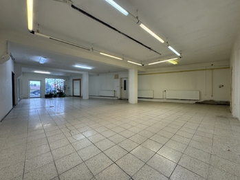 Pronájem obchodních prostor 355 m², Velká Bystřice