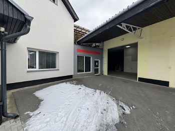 Pronájem obchodních prostor 355 m², Velká Bystřice
