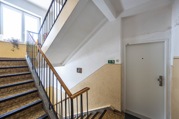 Prodej bytu 4+kk v družstevním vlastnictví 87 m², Praha 5 - Smíchov