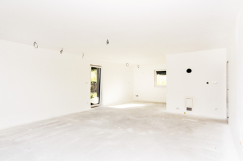 obývák s kuch. koutem - Prodej domu 121 m², Srbeč