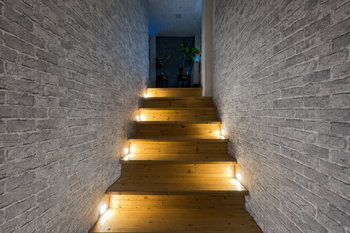 schodiště - Prodej domu 126 m², Brňany