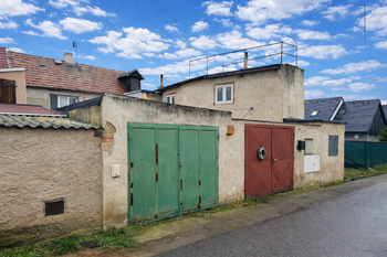 garáž - Prodej domu 126 m², Brňany