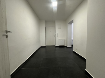 Předsíň - Pronájem bytu 1+kk v osobním vlastnictví 45 m², Brno