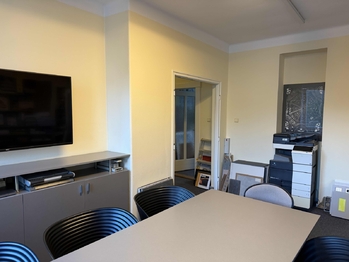 Pronájem kancelářských prostor 53 m², Praha 5 - Smíchov