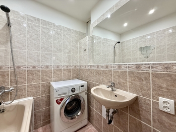 Prodej bytu 2+1 v osobním vlastnictví 64 m², Karlovy Vary