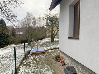 pozemek před vchodem  - Prodej chaty / chalupy 87 m², Velká Buková