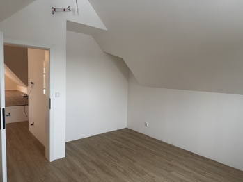 Pronájem bytu 2+kk v osobním vlastnictví 100 m², Valašské Meziříčí