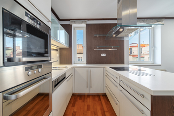 Prodej bytu 3+kk v osobním vlastnictví 107 m², Praha 7 - Holešovice